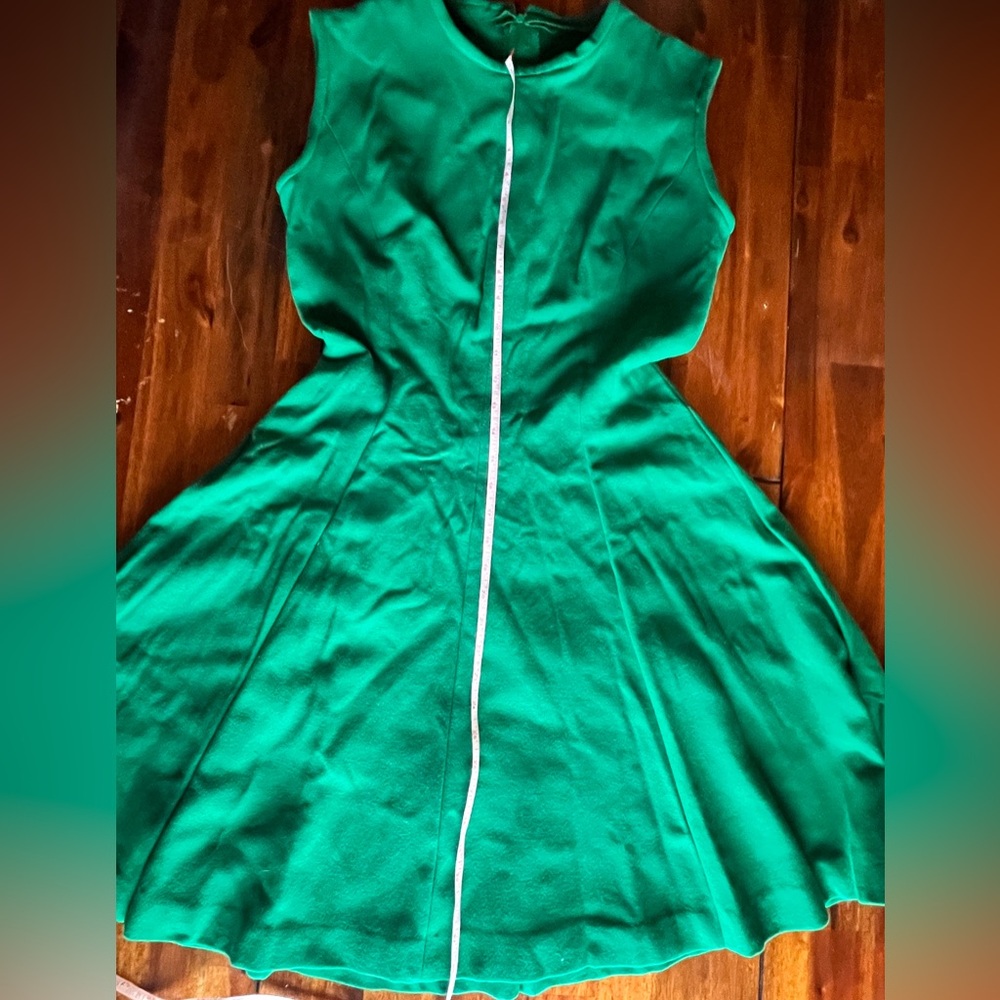 Elegant Vintage Green Sleeveless Dress - Picture 6 of 8